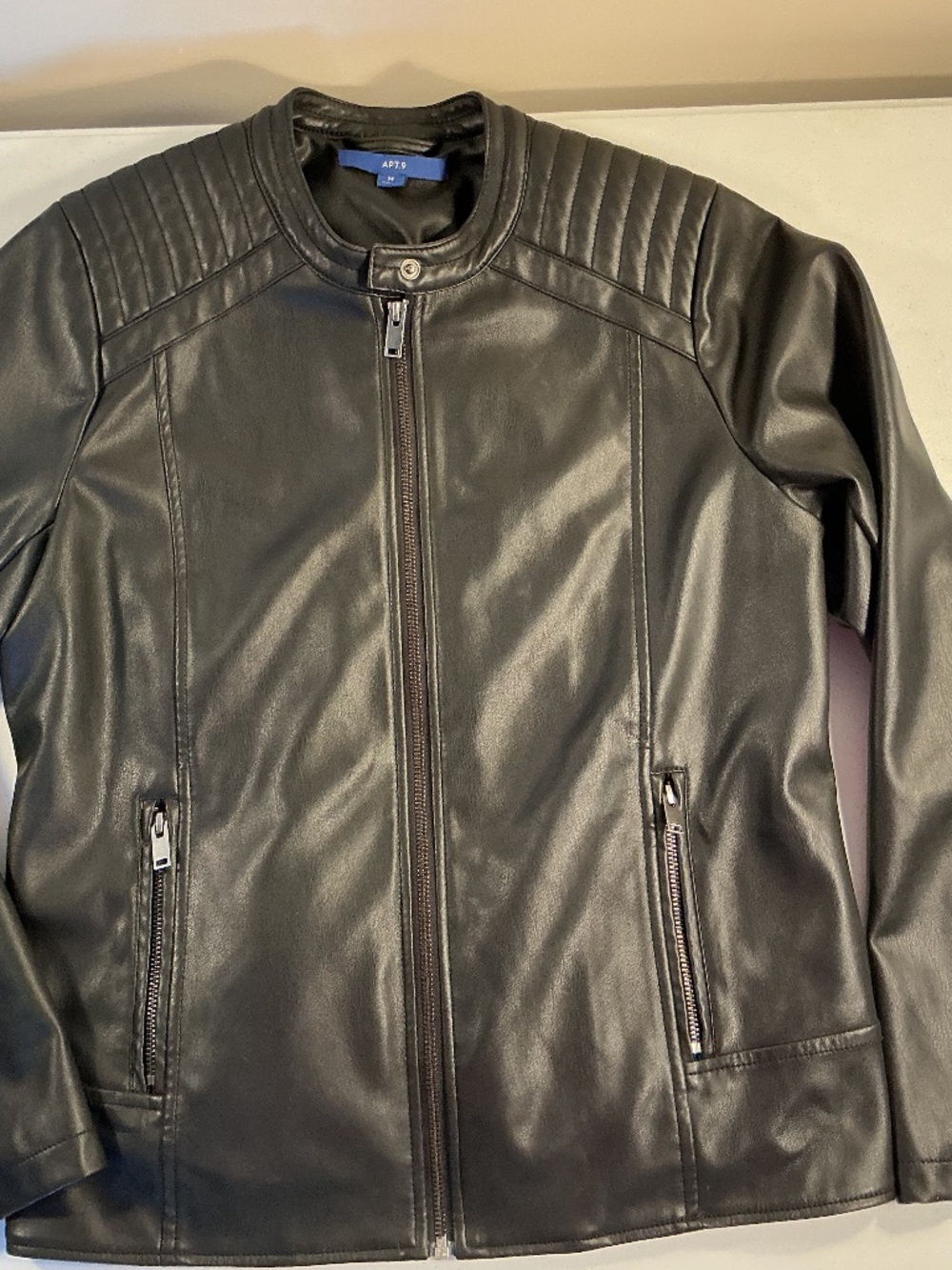 Y2K inspired leather jacket sz M APT 9 brand